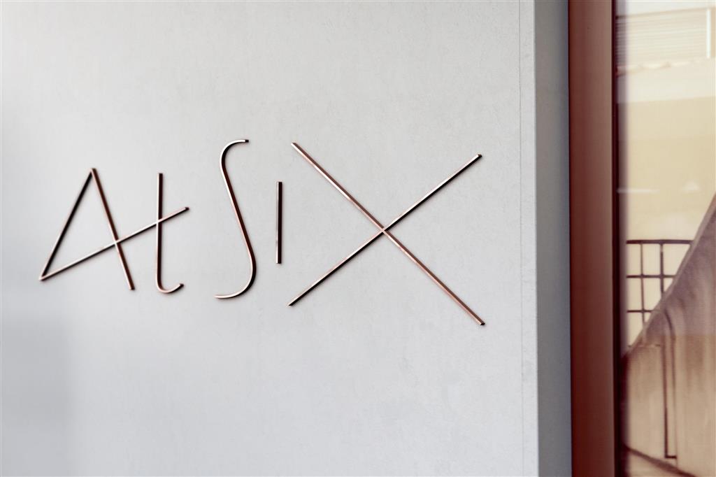 Hotel At Six
