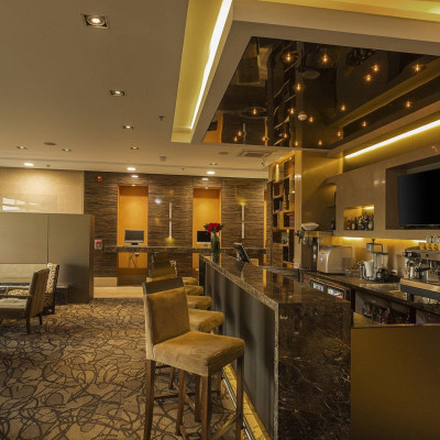 Ek Hotel image