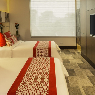 Ek Hotel image
