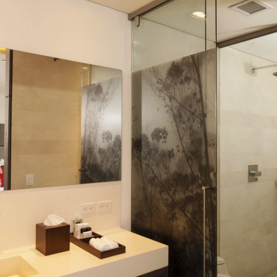 Ek Hotel image