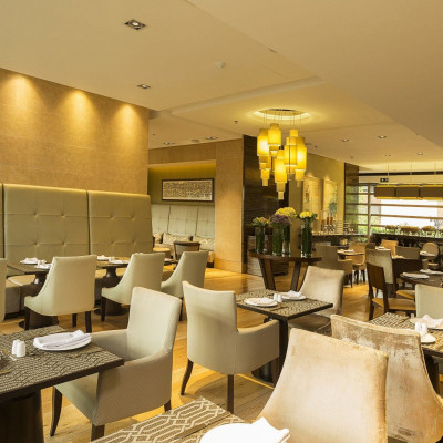 Ek Hotel image