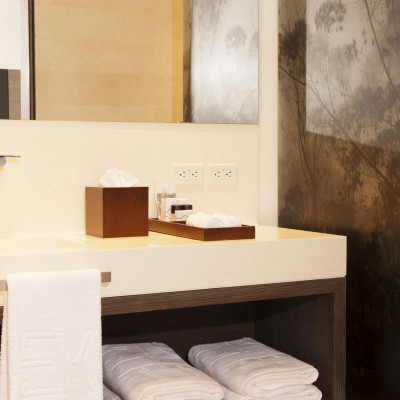 Ek Hotel image