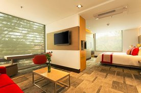 Ek Hotel image