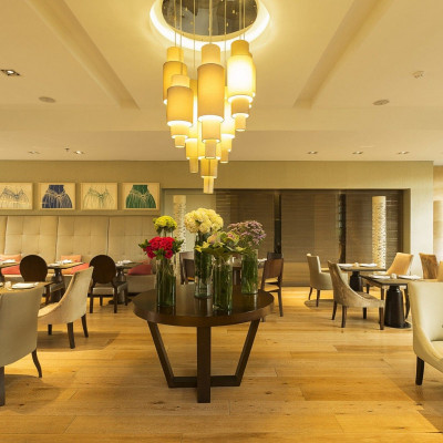 Ek Hotel image