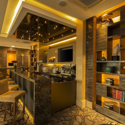 Ek Hotel image