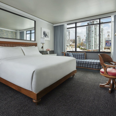 Premier King Room