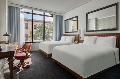 Superior Double Queen Room