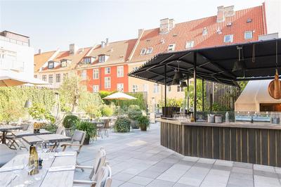 Garden Courtyard