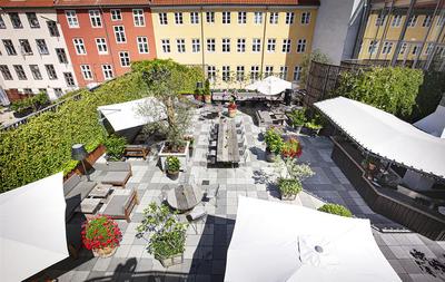 Garden Courtyard