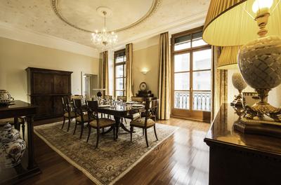 Calvin Suite