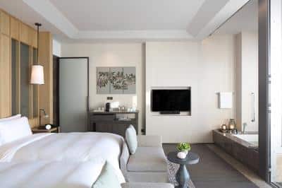 Pool Room, Twin