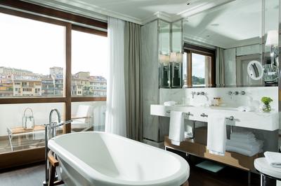 Ponte Vecchio Suite