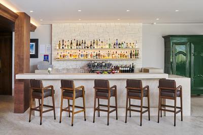 Le Bar