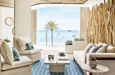 One Bedroom Suite Sea View