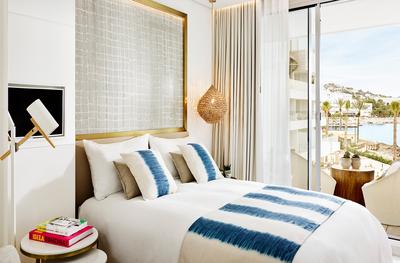 Cool Sea View Room
