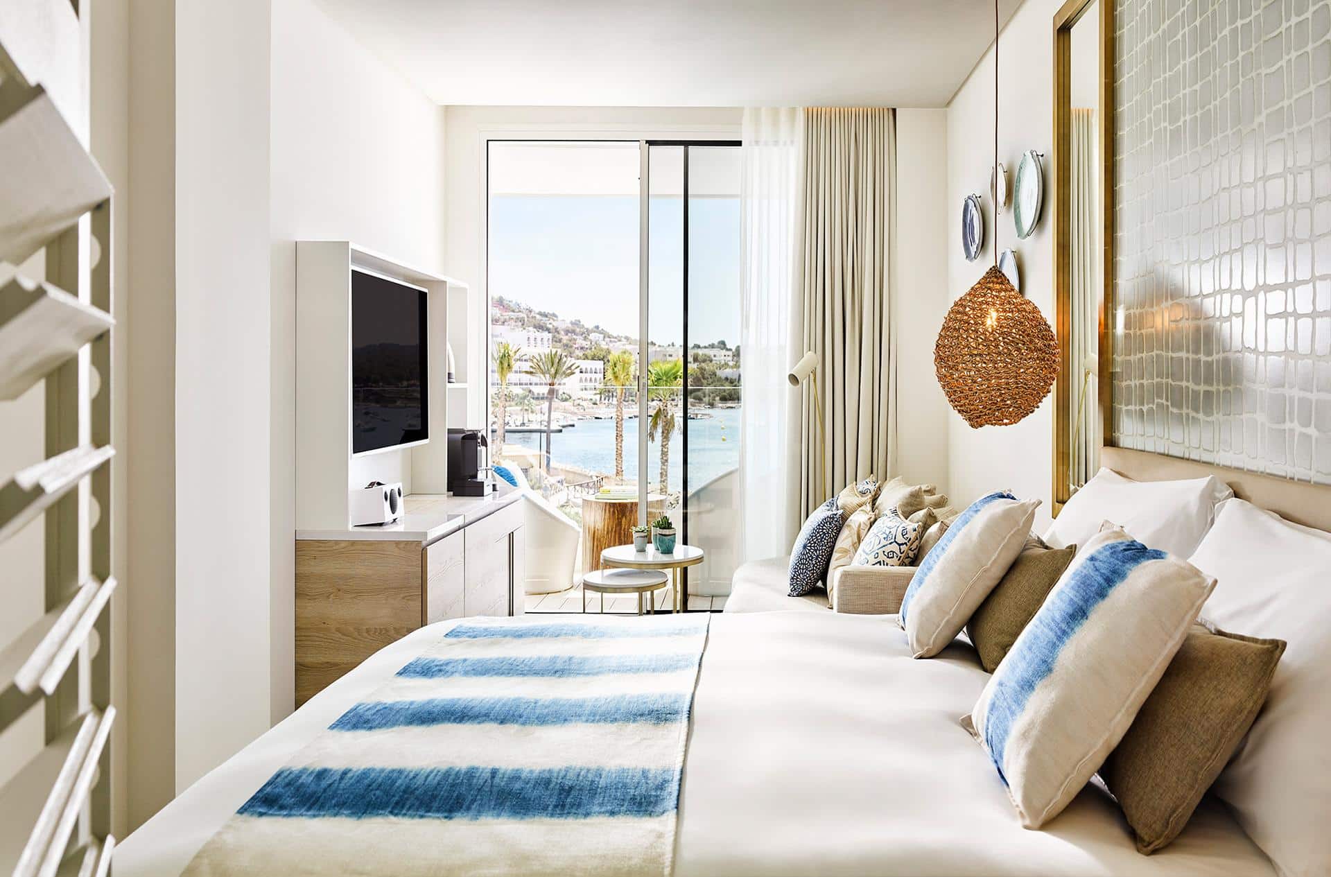 Deluxe Room - Sea View