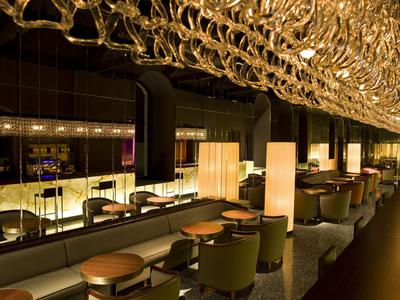Mirror Bar