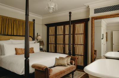 One Bed Suite