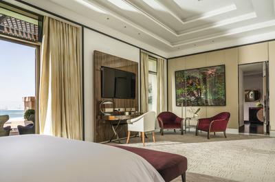 Penthouse Suite