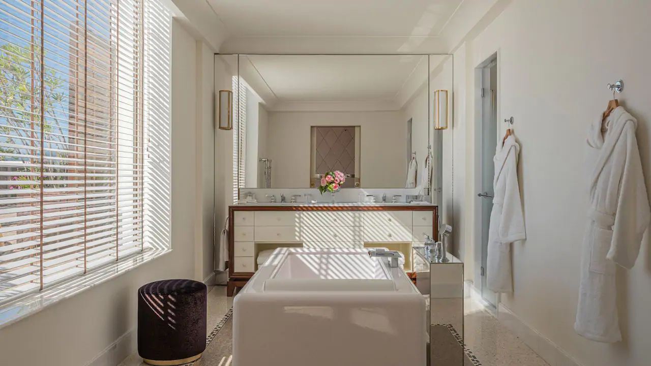 Penthouse Suite