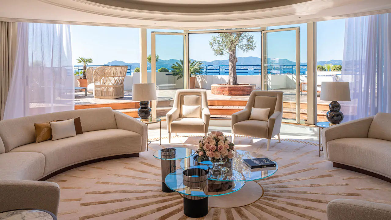 Penthouse Suite