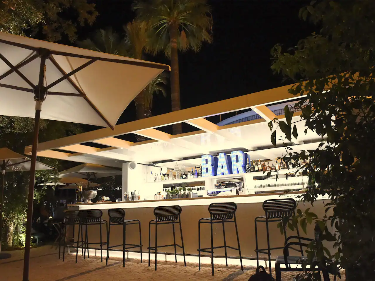 Martinez Bar