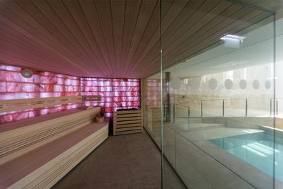 Spa Salt Room And Pool