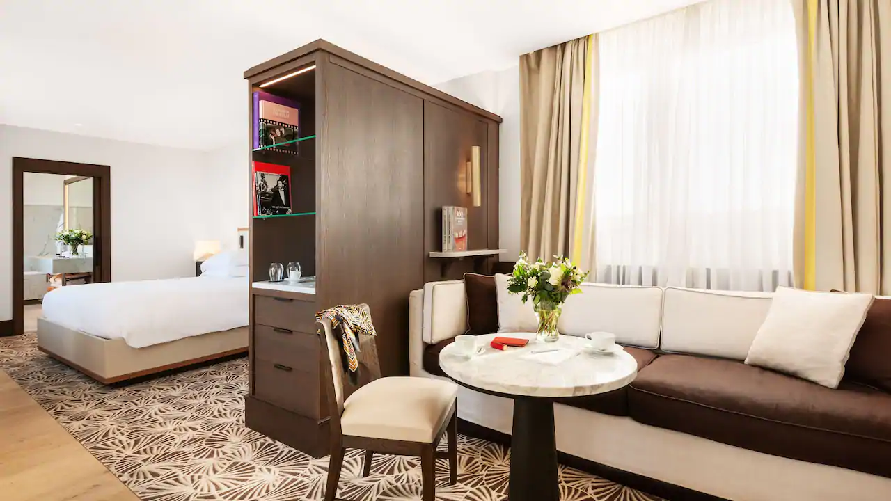 Parisian Suite