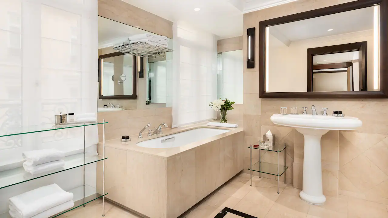 Hyatt Suite King