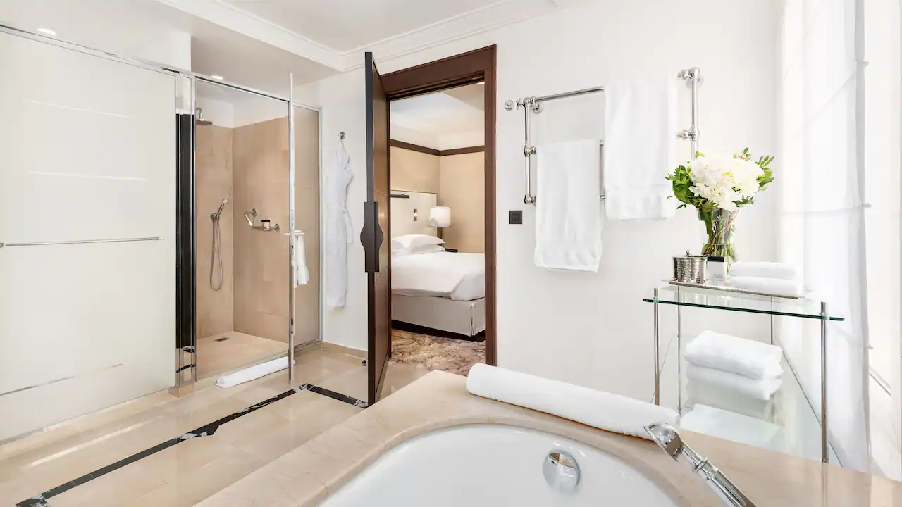 Hyatt Suite King