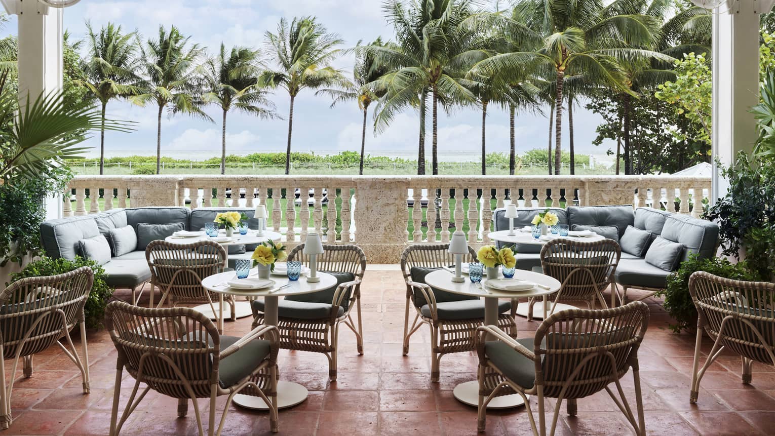 Four Seasons Hotel at The Surf Club