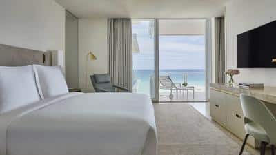 Oceanfront One Bedroom Suite