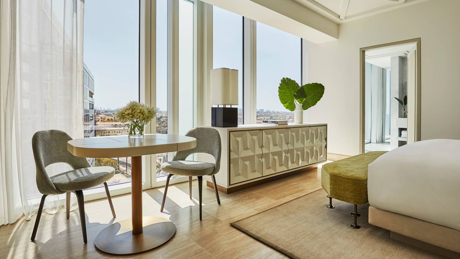 Surf Club Room