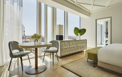 Surf Club Room