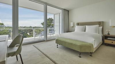 Oceanfront 4-Bedroom Suite