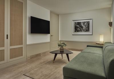 Oceanfront 1-Bedroom Suite