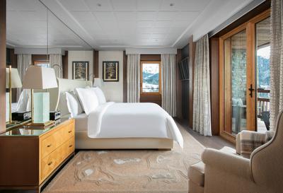 1-Bedroom Deluxe Suite