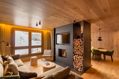4-Bedroom Residence