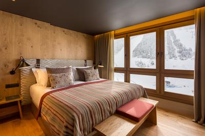 4-Bedroom Residence