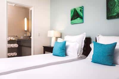 Beach Balcony Suite Twin Room