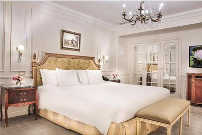 Premier Deluxe Suite