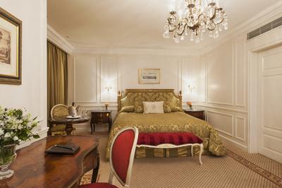 Premier Junior Suite