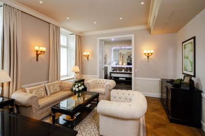 Signature Suite