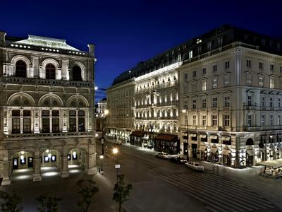 Front view by night