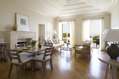 One Bedroom Suite with Pool