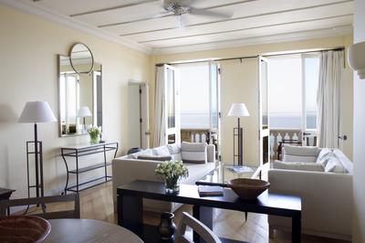 One Bedroom Suite