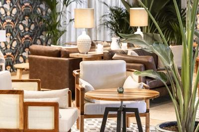 Botanic Bar