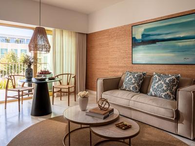 Palms One Bedroom Pool View Suite