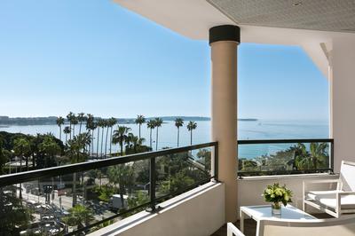 Prestige Seaview Suite