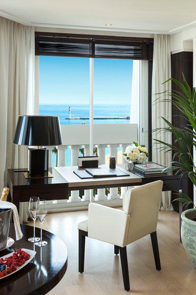 Majestic Suite